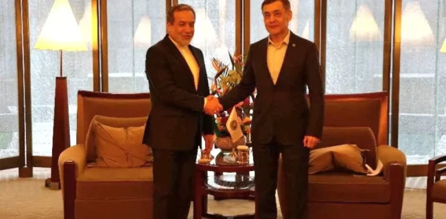 دیدار وزیر امور خارجه با دبیرکل سازمان همکاری شانگهای در پکن