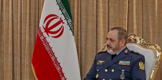 وزیر دفاع سال نو میلادی 2025 را تبریک گفت وزیر دفاع سال نو میلادی ۲۰۲۵ را تبریک گفت