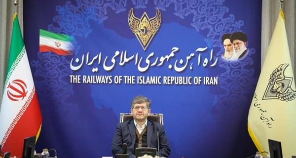 راه آهن هوای مسافران را دارد