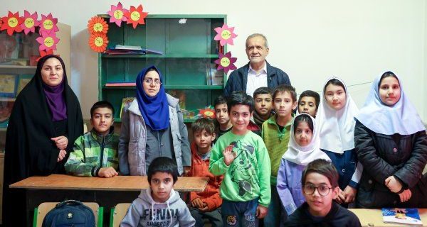 تاکید رئیس‌جمهور پزشکیان بر تخصیص سهم آموزش در زمین‌های شهری در شهر قدس