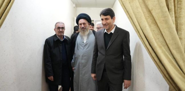 فضای مجازی بزرگتر از فضای حقیقی نباشد کوچکتر هم نیست