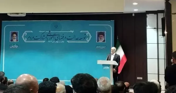 رقابت در خدمت به مردم باید جایگزین رقابت‌های بی‌حاصل شود