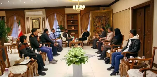 دیدار ریاست فدراسیون ورزش سه‌گانه ایران با استاندار اصفهان