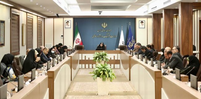 به دنبال افزایش اعتماد، همدلی و انسجام‌ میان اهالی صنعت مد و لباس هستیم