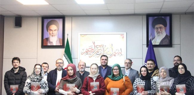 فارسی‌آموزان سفیران فرهنگی ما هستند