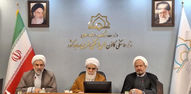 کانون های مساجد نقش مهمی در برگزاری باشکوه جشن‌های دهه فجر دارند